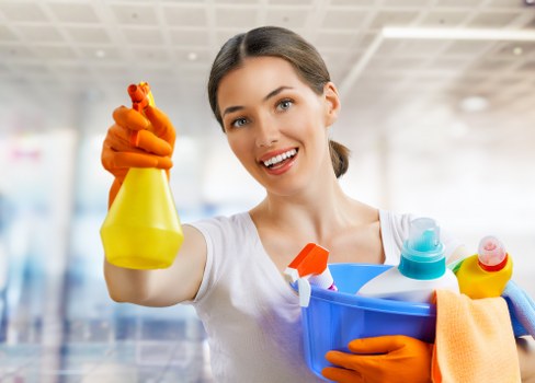 Detailed kitchen deep cleaning in W8 property