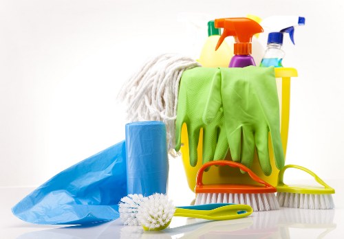 End of tenancy cleaning checklist for W8 residential and commercial spaces