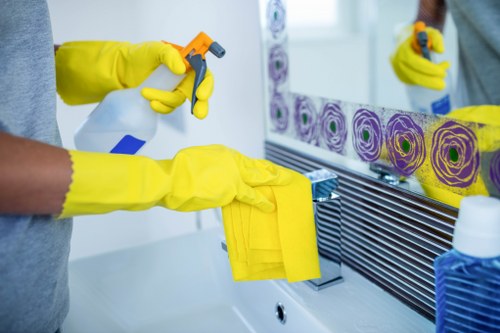 Kitchen and bathroom end-of-tenancy cleaning in W8